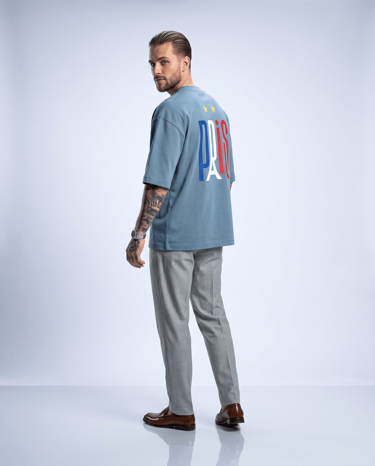 T-shirt oversize Riviera Club Paris, lettrage bleu blanc rouge et tour Eiffel